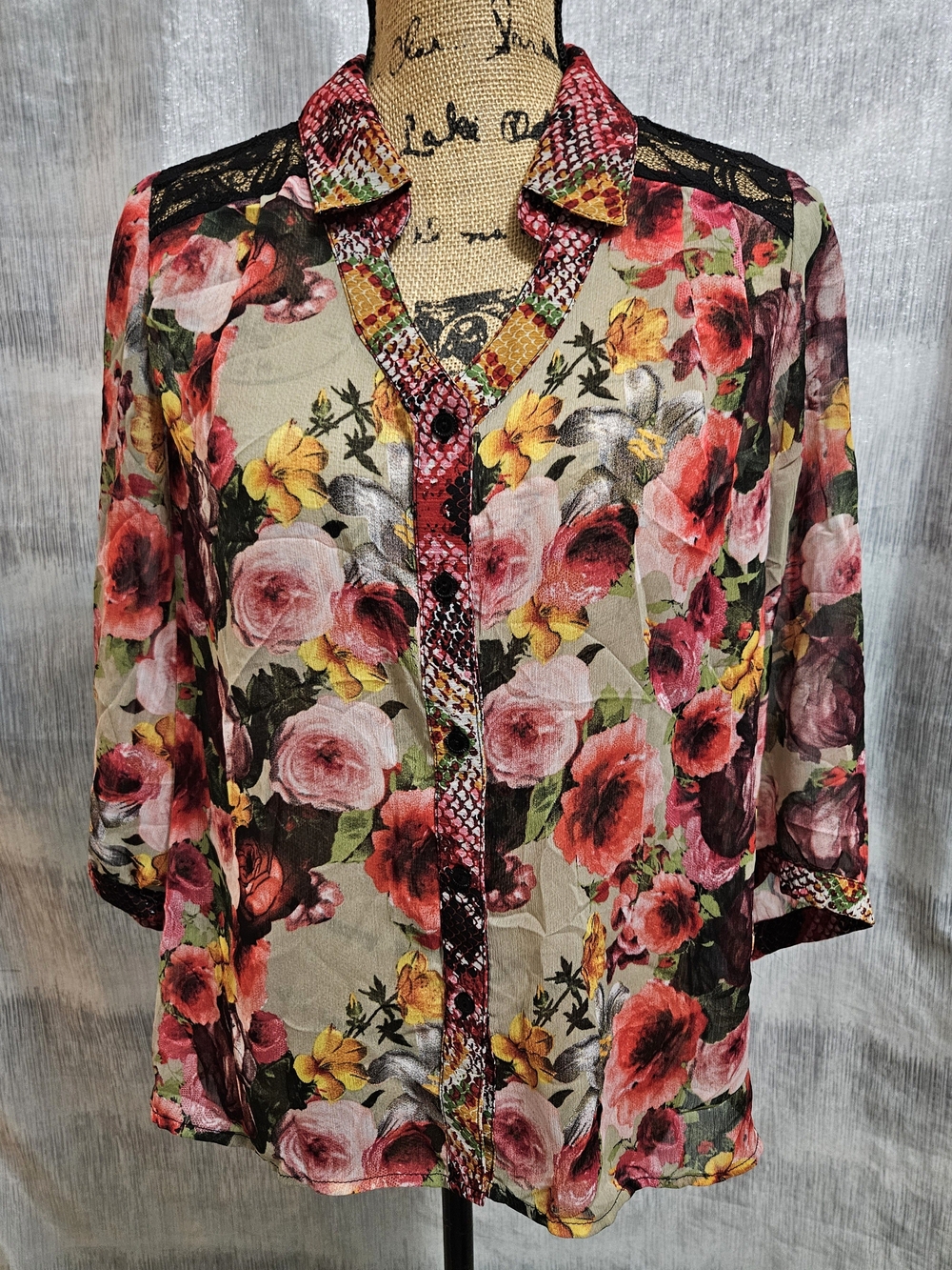 Figueroa & Flower-Sheer Floral Button-Down Blouse in Pink and Red